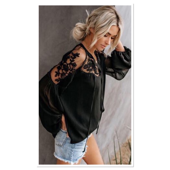 Black lace flowy boho blouse - Picture 2 of 3